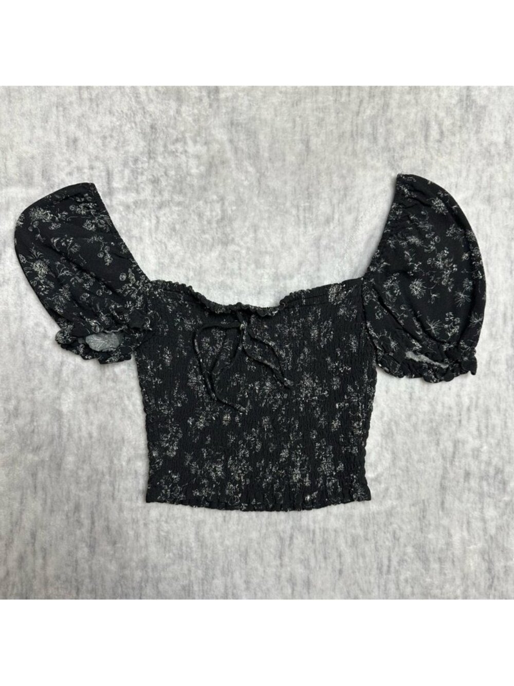 Aritzia Wilfred New Smocked Blouse